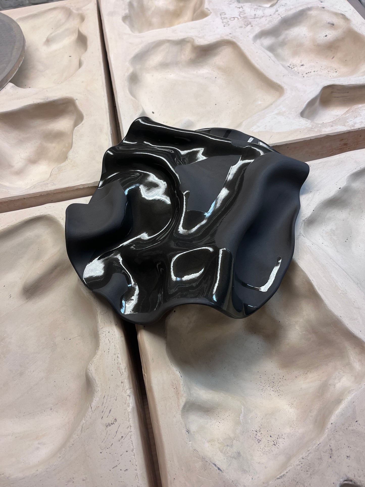 BOW BLK 1